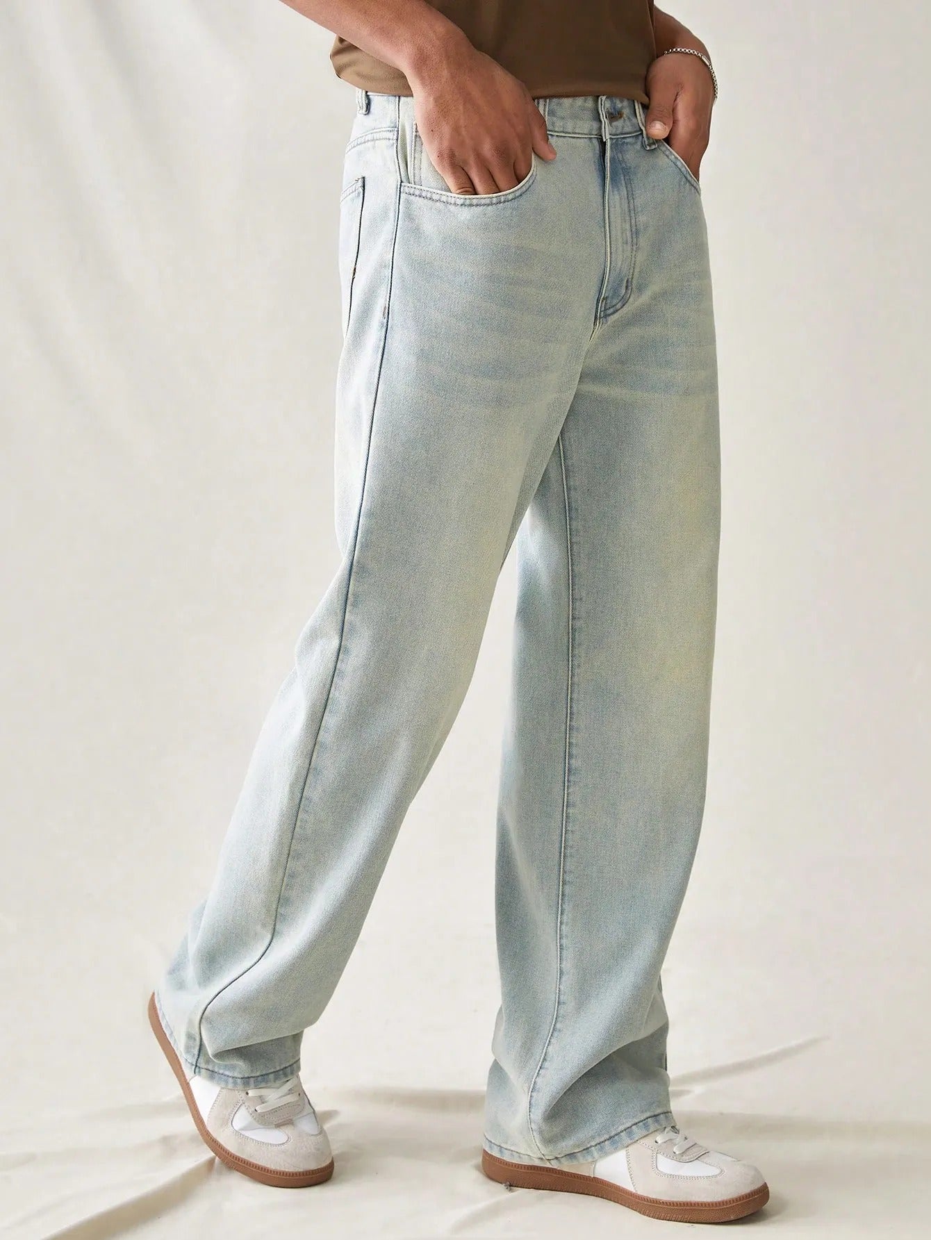 Fabulys™ Men's Ice Blue Relaxed Fit Jeans