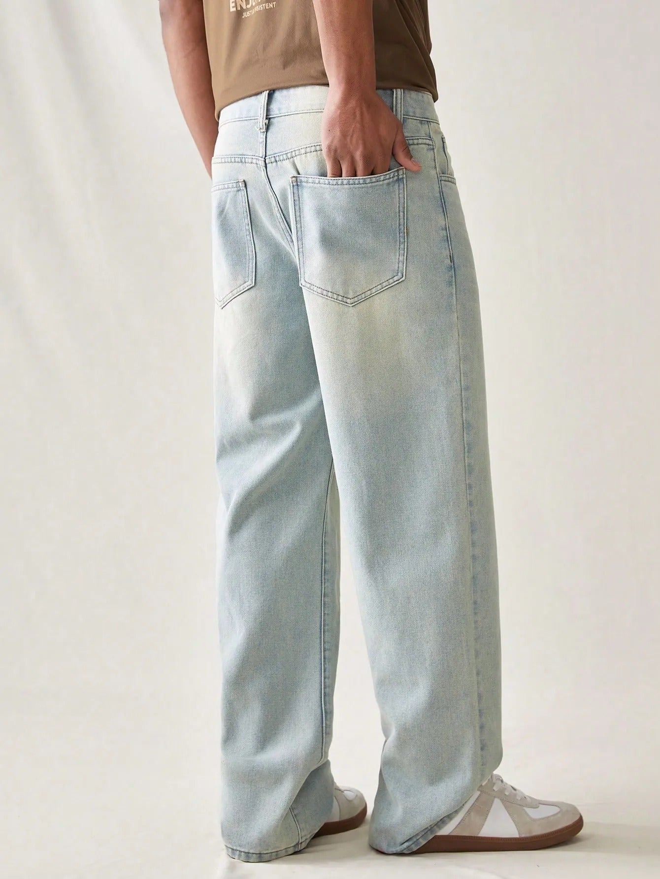 Fabulys™ Men's Ice Blue Relaxed Fit Jeans